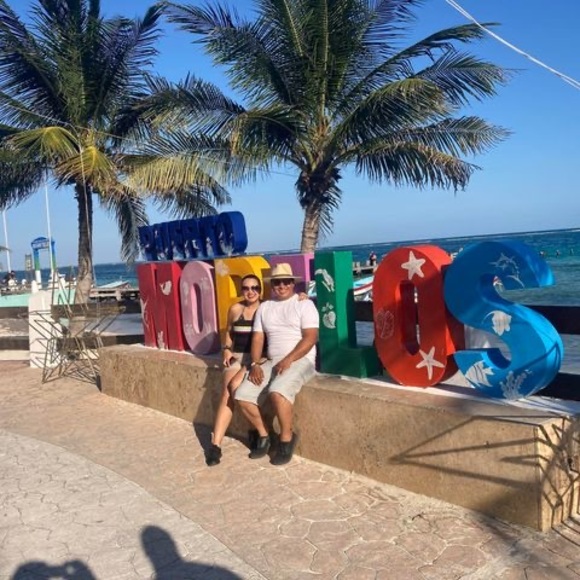 Meet your Posher, Aaron - Picture 1 of 1